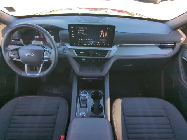 Used 2025 Gray Ford ST-Line image 19