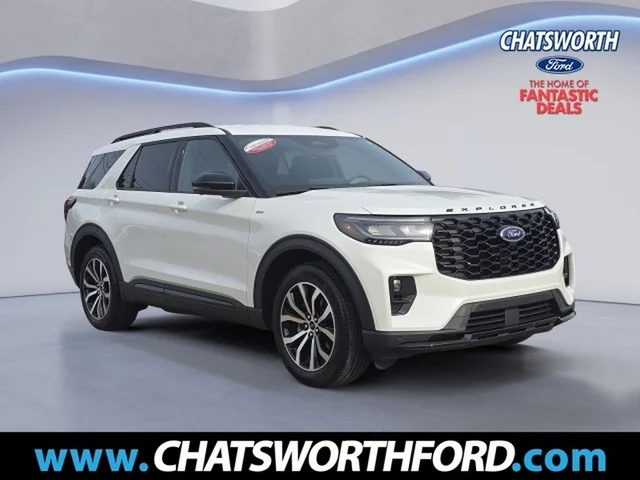 2025 Ford Explorer ST-Line