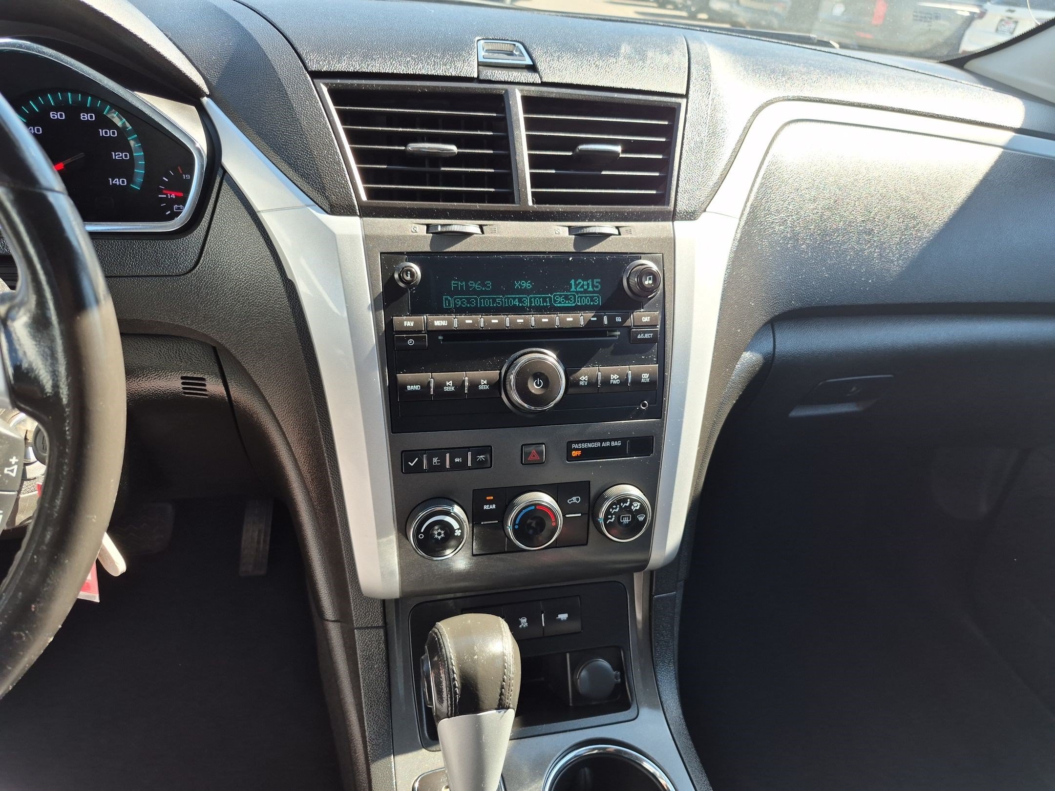 Used 2009 Silver Moss Metallic Chevrolet LT w/1LT image 21