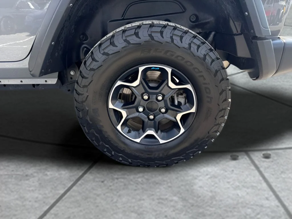 Used 2023 Gray Jeep Rubicon 4xe image 32