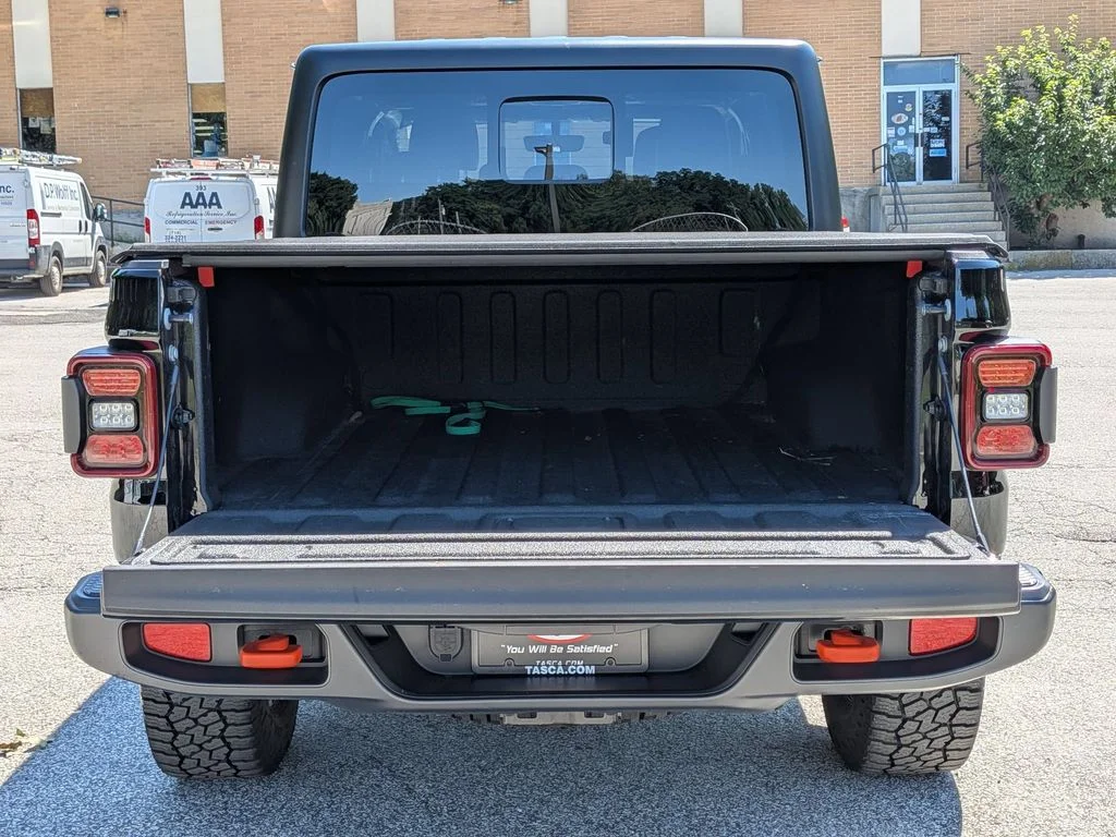 Used 2023 Black Jeep Mojave image 6