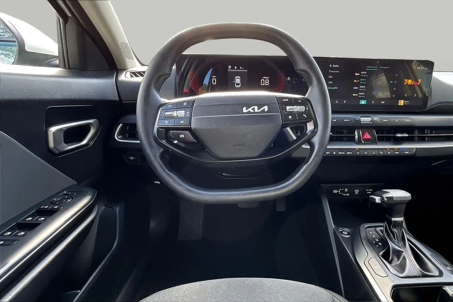 2025 Kia K4 LXS - Photo 6