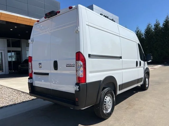 Used 2025 White Ram High Roof image 3
