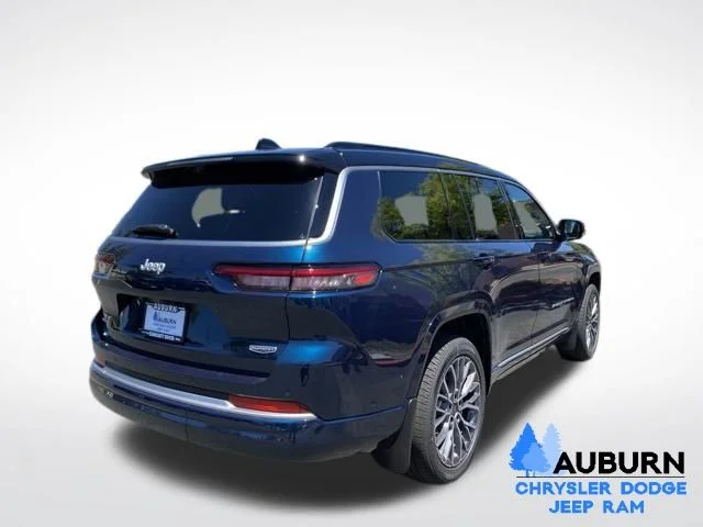 New 2026 Fathom Blue Pearl-Coat Exterior Paint Jeep Summit image 7