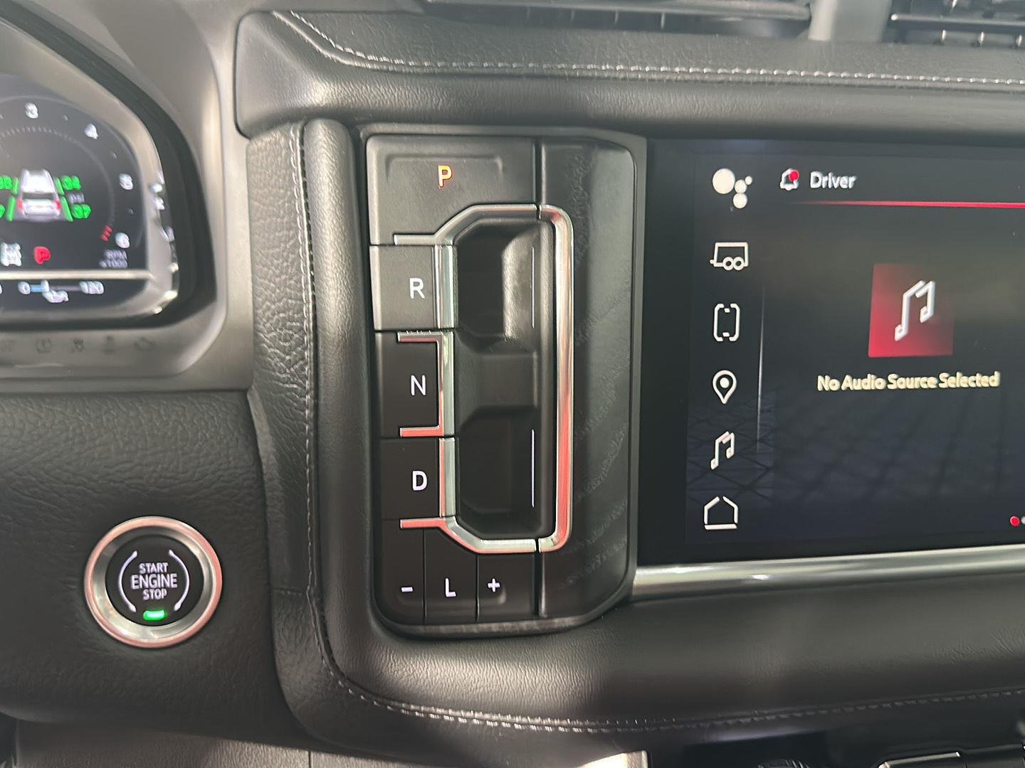 Used 2022 Onyx Black GMC Denali image 16