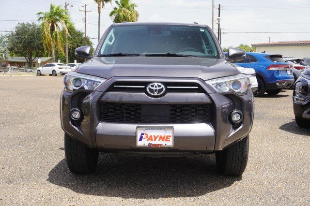 Used 2022  Toyota SR5 Premium image 2