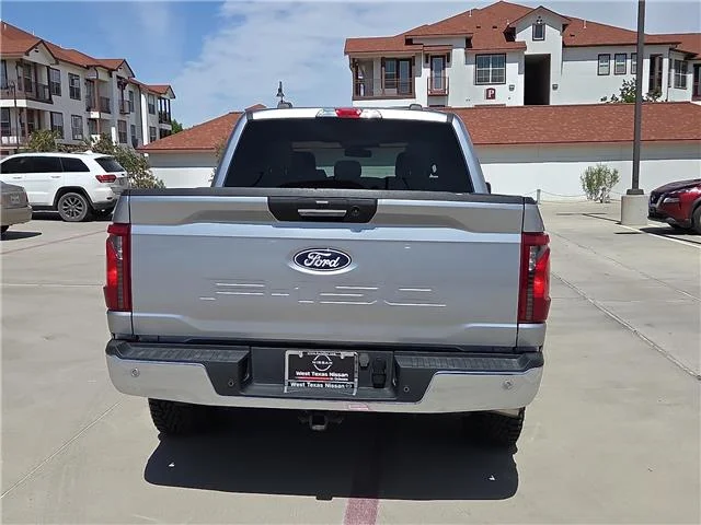 Used 2024 Iconic Silver Metallic Ford XLT 4x4 SuperCrew Cab 5.5 ft. box 145 in. WB image 3