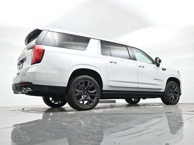 Used 2023 WHITE FROST TRICOAT GMC Denali image 15