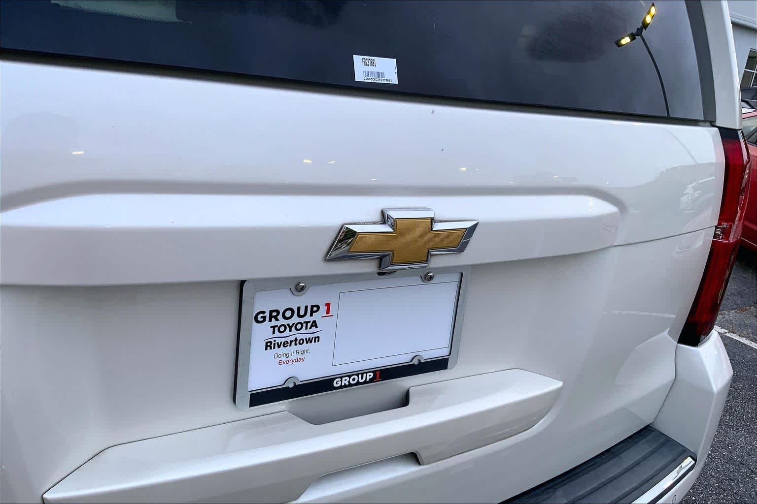 Used 2015 White Diamond Tricoat Chevrolet LTZ image 10