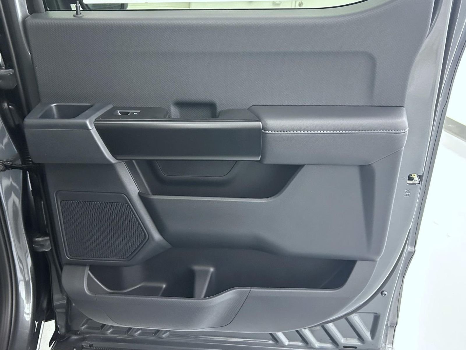New 2026 Carbonized Gray Metallic Ford STX image 17