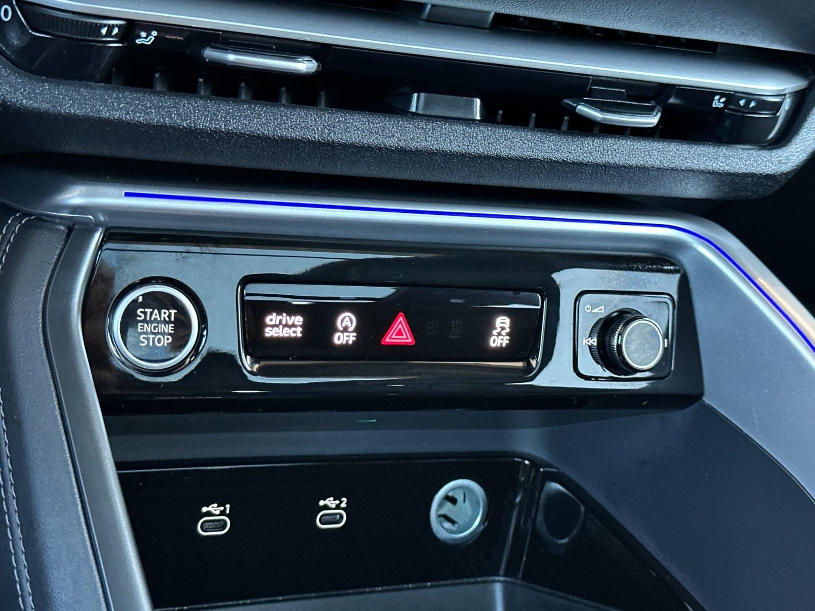 Used 2025 Black Audi  image 23