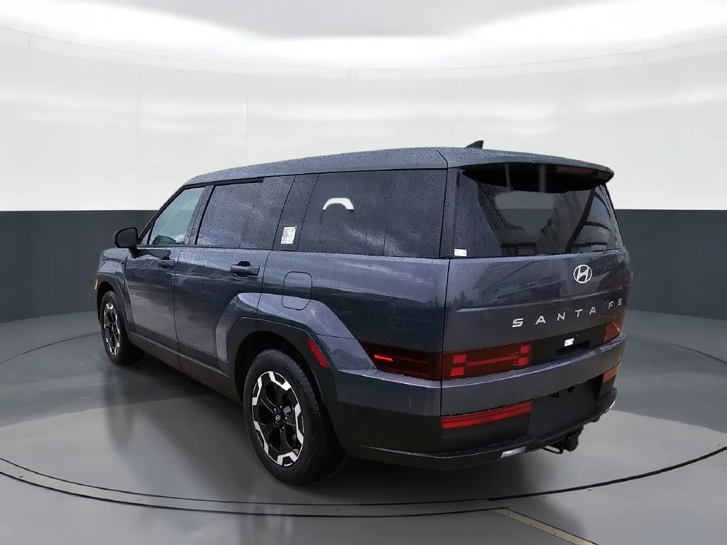 New 2027 Gray Hyundai SE image 4