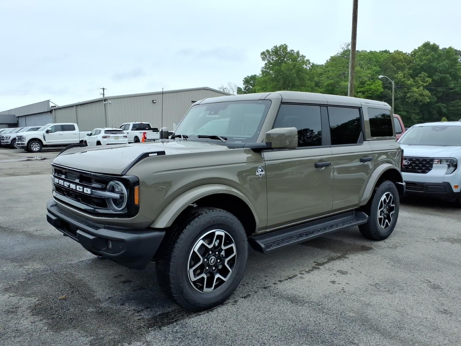 2026 Ford Bronco Outer Banks 4x4's photo