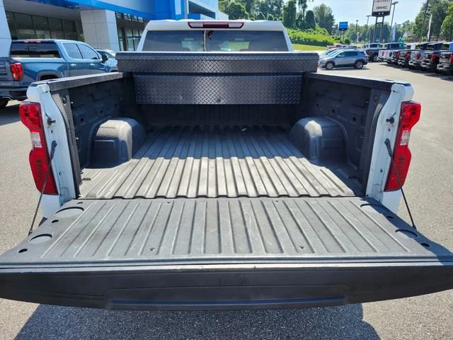 Used 2022 Summit White Chevrolet WT image 18
