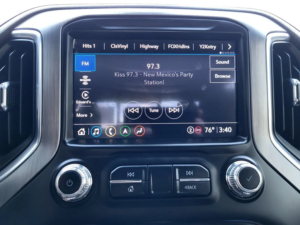 Used 2022 Summit White GMC Denali DRW image 13