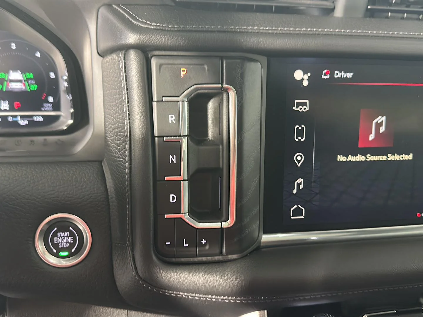 Used 2022 Onyx Black GMC Denali image 16