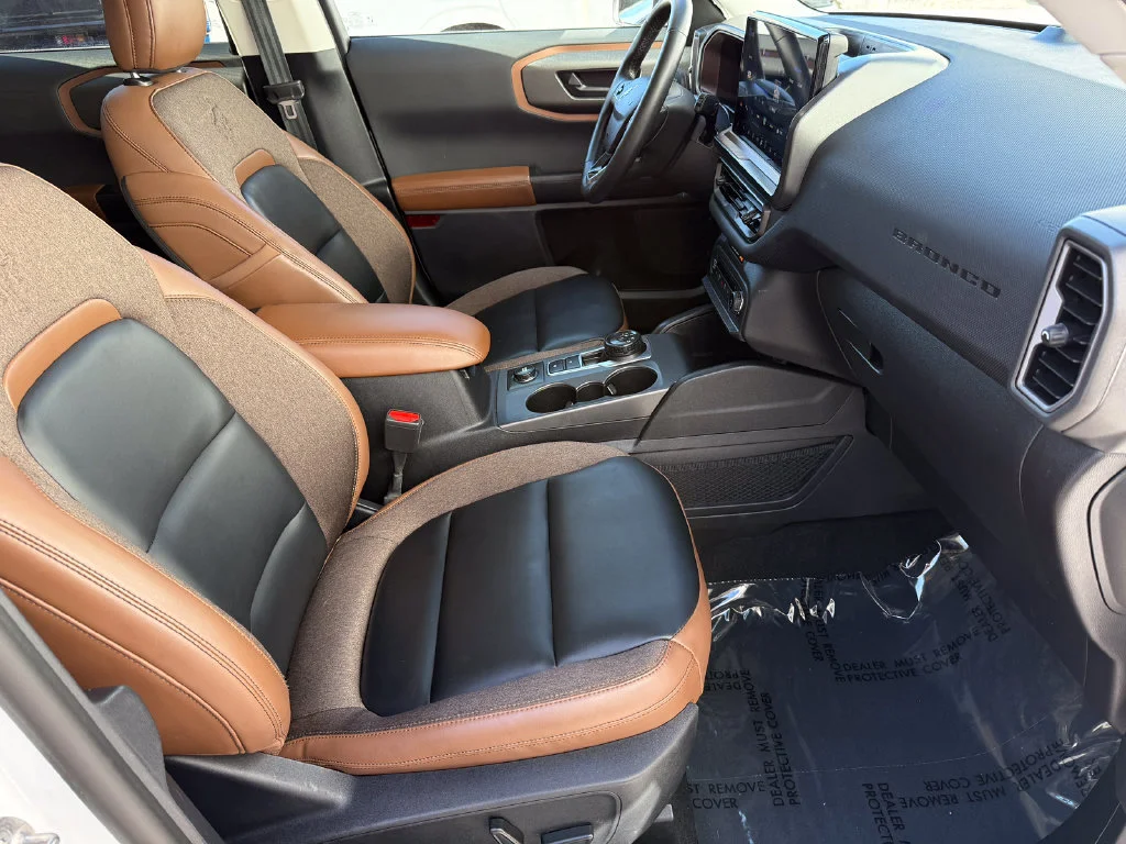 Used 2025  Ford Outer Banks image 15