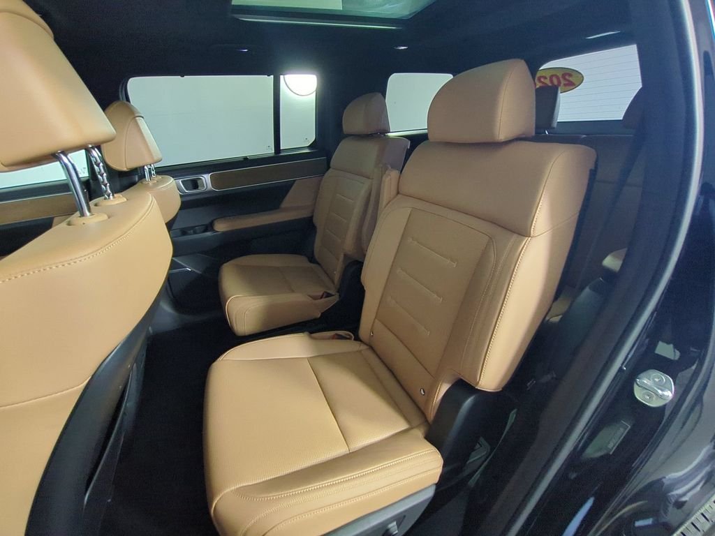 Used 2026 Black Hyundai Calligraphy image 17