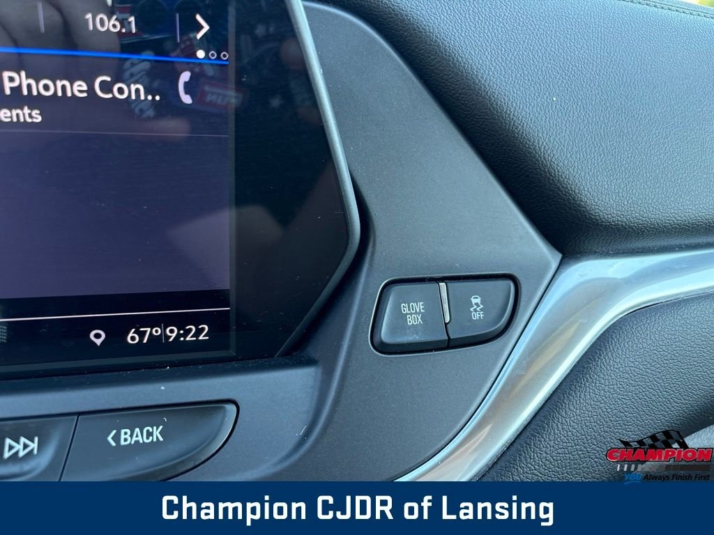 Used 2020 Gray Chevrolet LT image 28