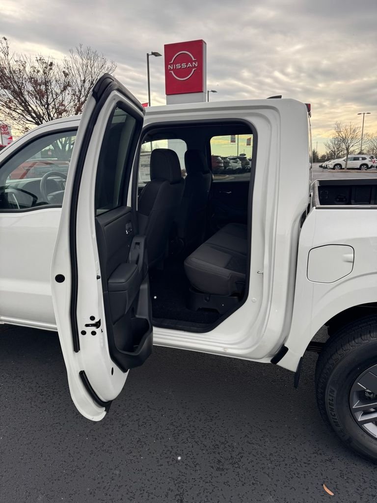 2026 Nissan Frontier SV - Photo 13