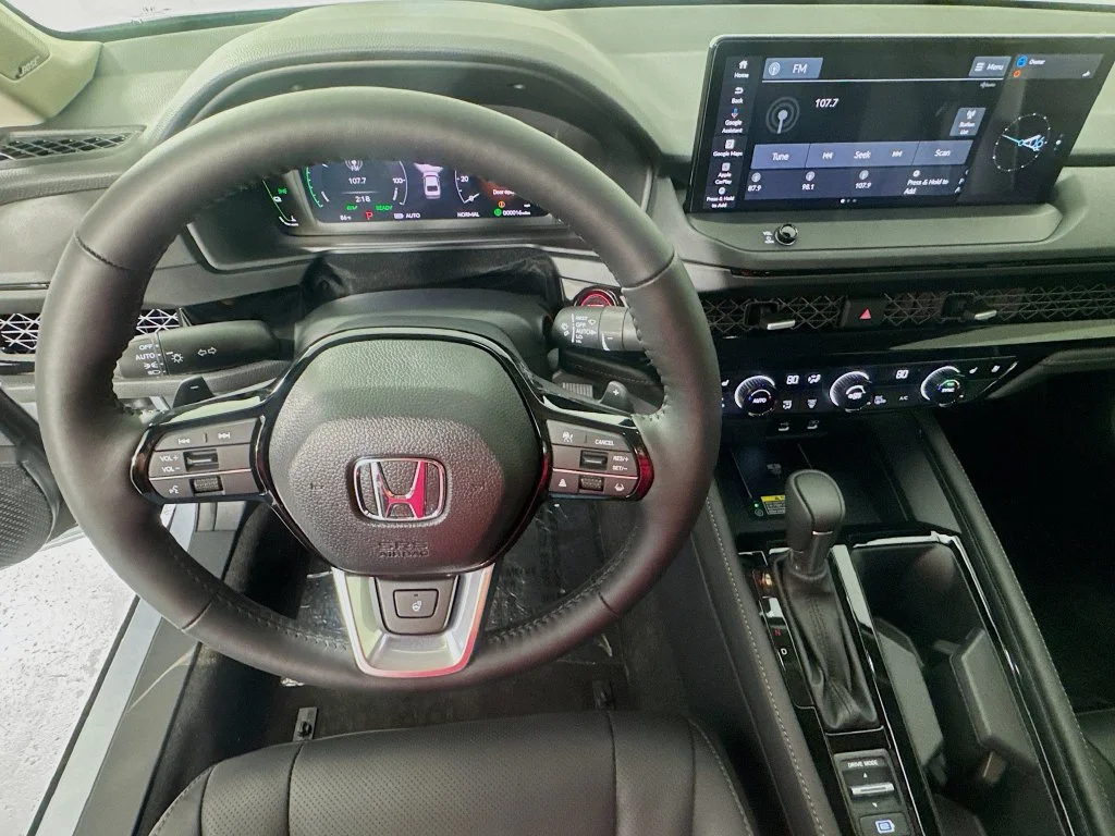 New 2026 Silver Honda Touring image 16