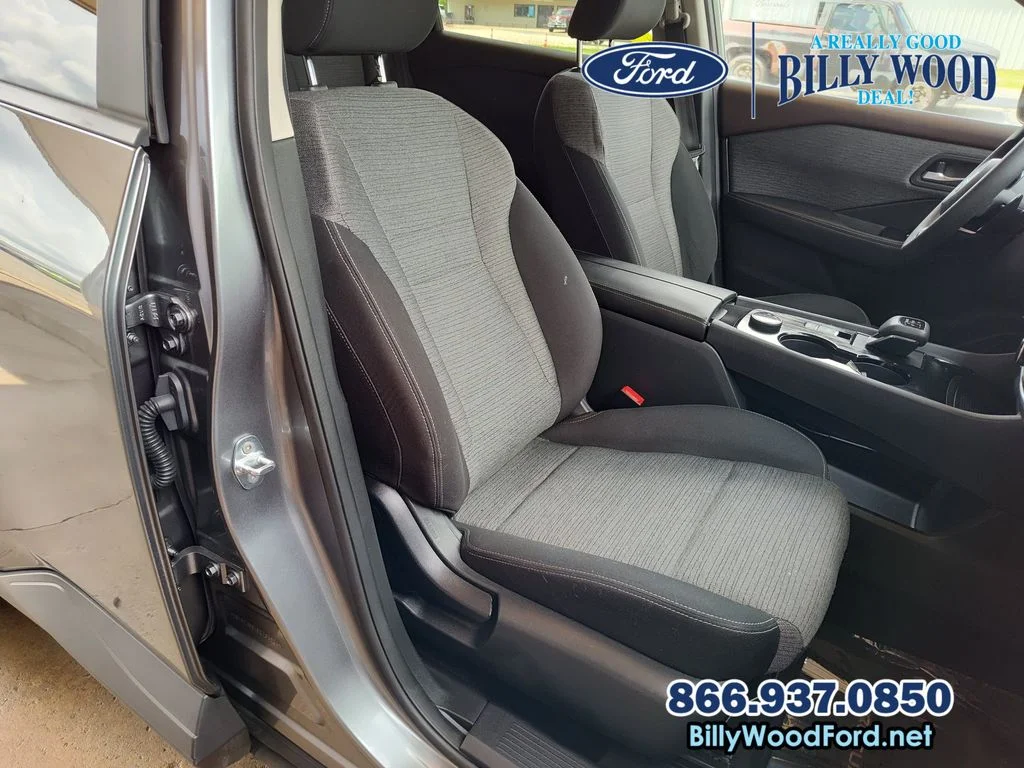 Used 2023 Gun Metallic Nissan SV image 21