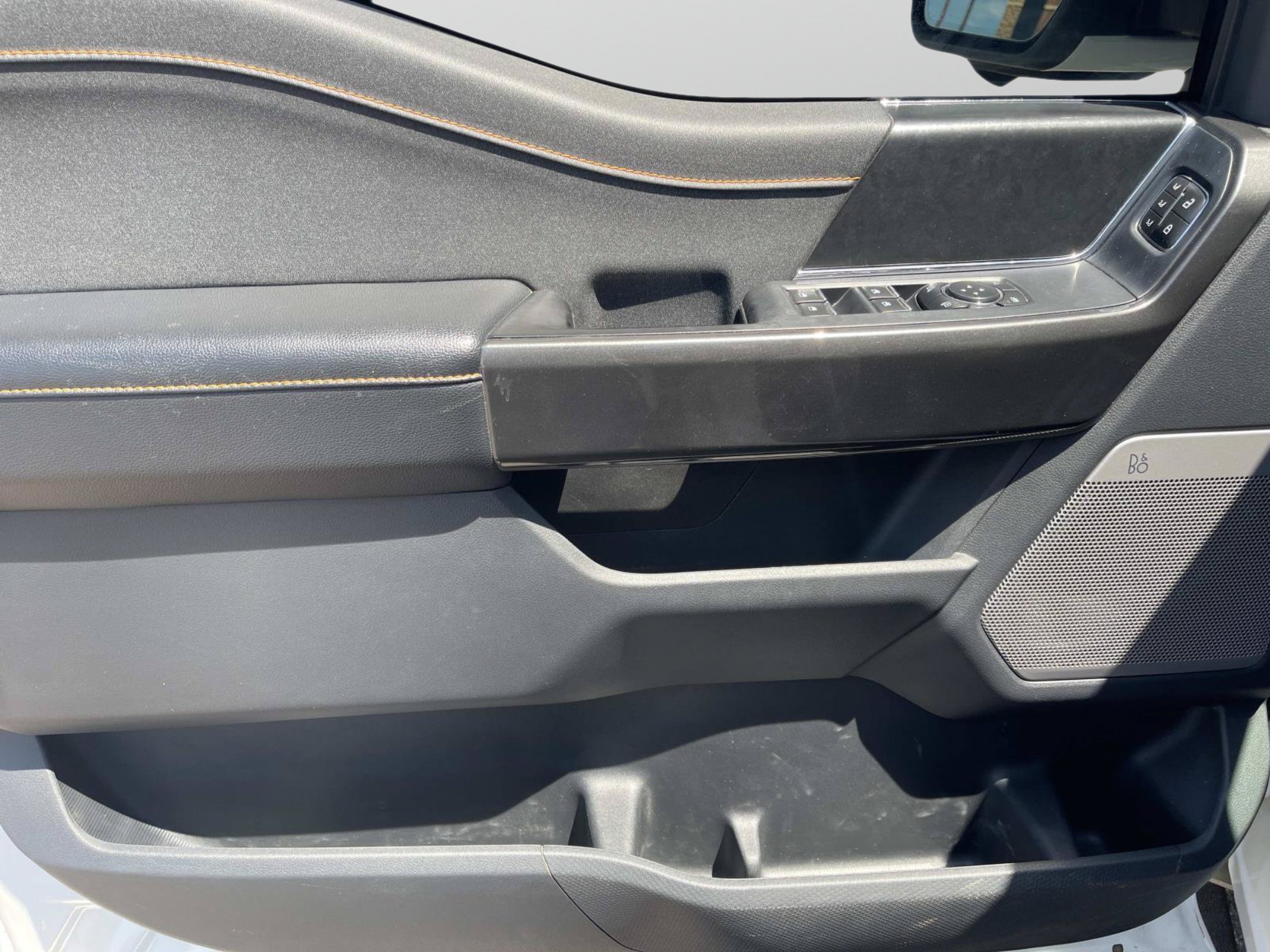 Used 2023 White Metallic Ford Tremor image 27