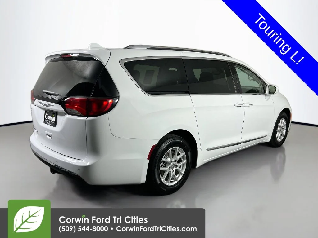 Used 2020 Bright White Clearcoat Chrysler Touring L image 15