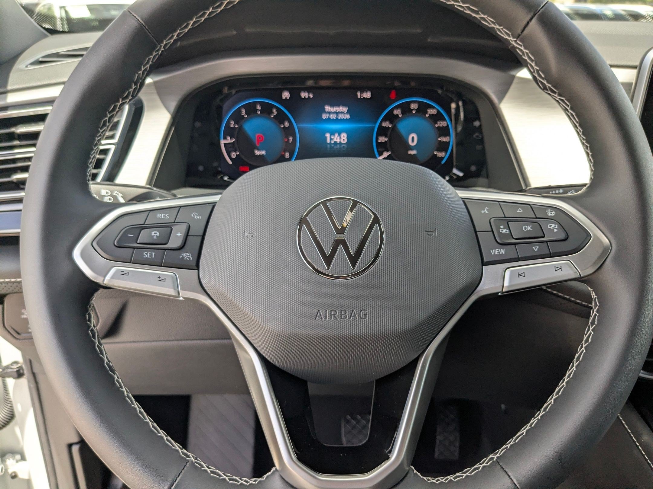 New 2026 Opal White Pearl Volkswagen 2.0T SE w/Technology image 9