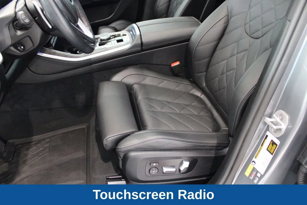 Used 2025 Gray BMW xDrive50e image 12