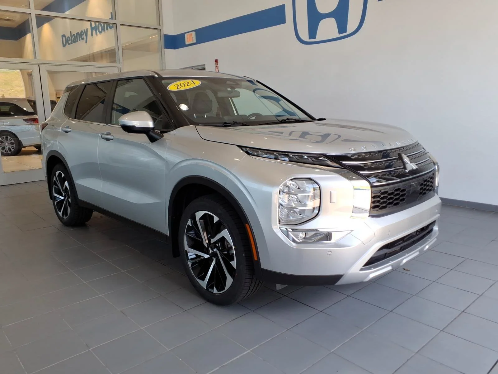 2024 Mitsubishi Outlander SE S-AWC's photo
