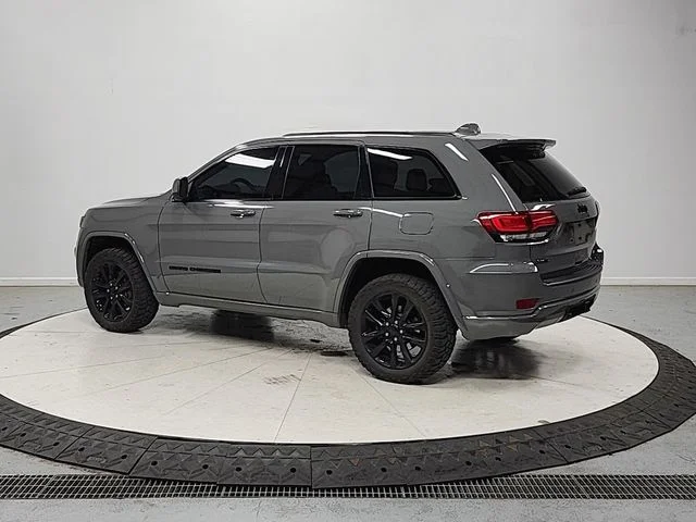 Used 2021 Gray Jeep Laredo X image 5