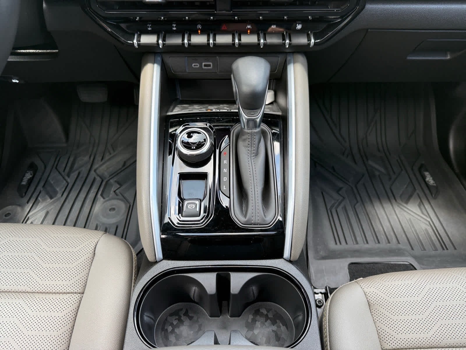 2024 Chevrolet Colorado ZR2 - Photo 14