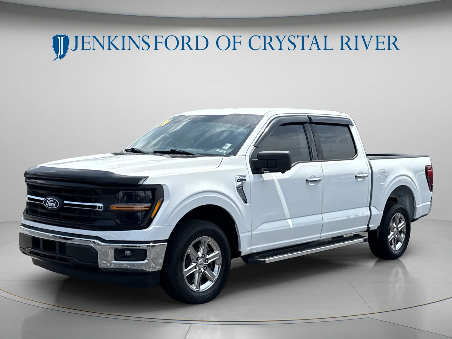 Used 2024 Oxford White Ford XLT image 13