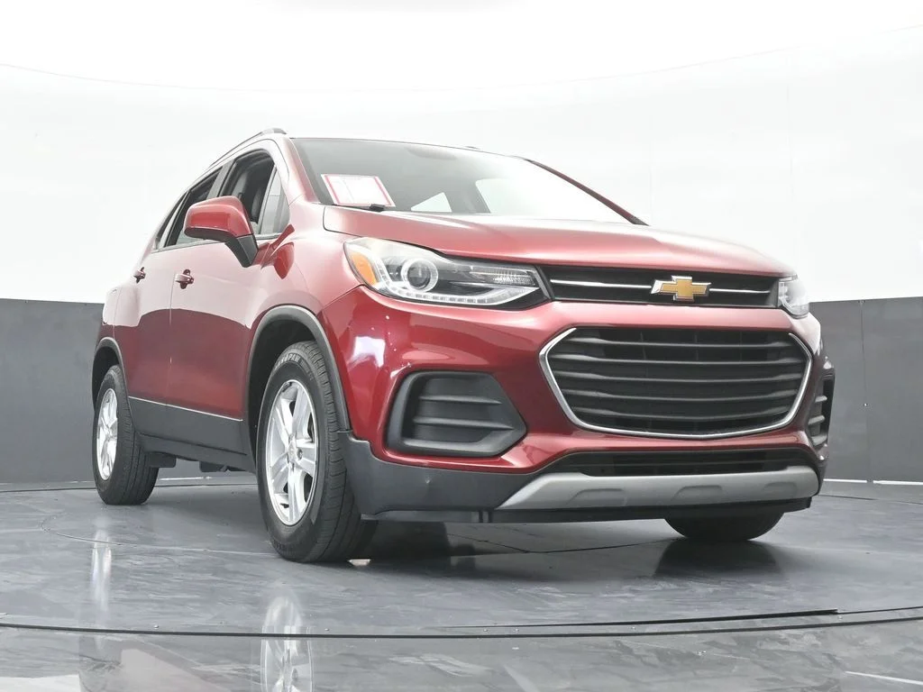 Used 2021 Crimson Metallic Chevrolet LT image 60