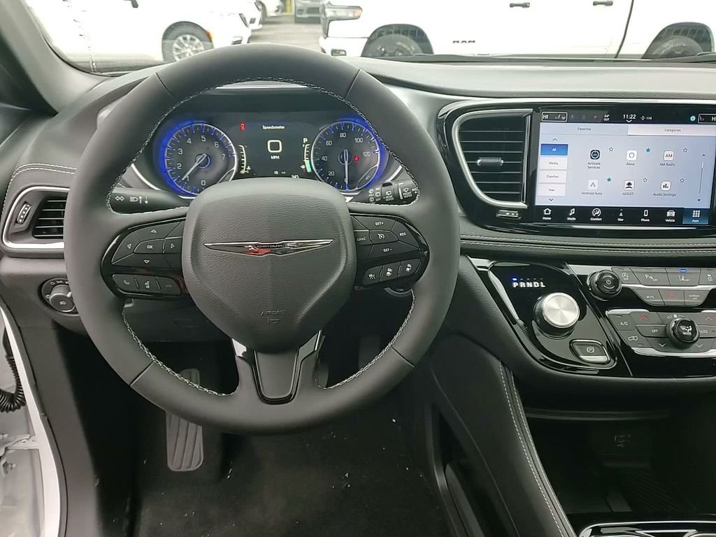 2026 Chrysler Pacifica Limited - Photo 26