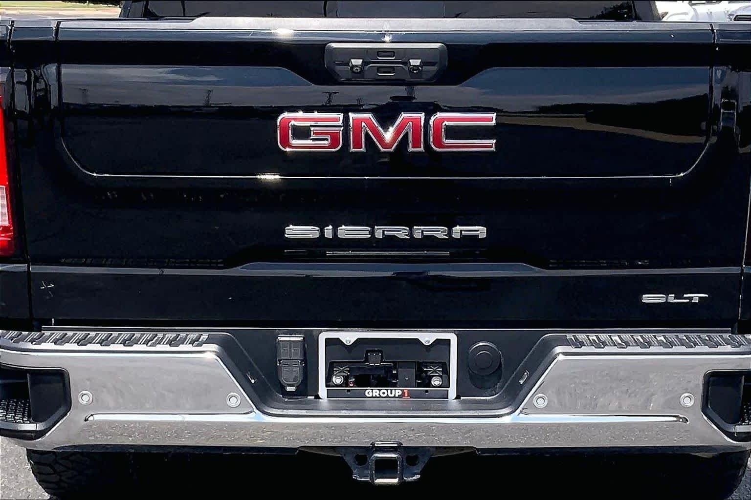 Used 2022 Onyx Black GMC SLT image 31