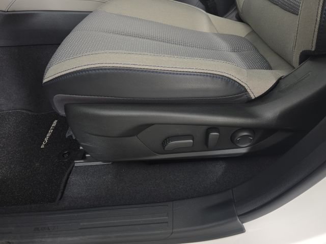 Used 2025 White Subaru Premium image 23