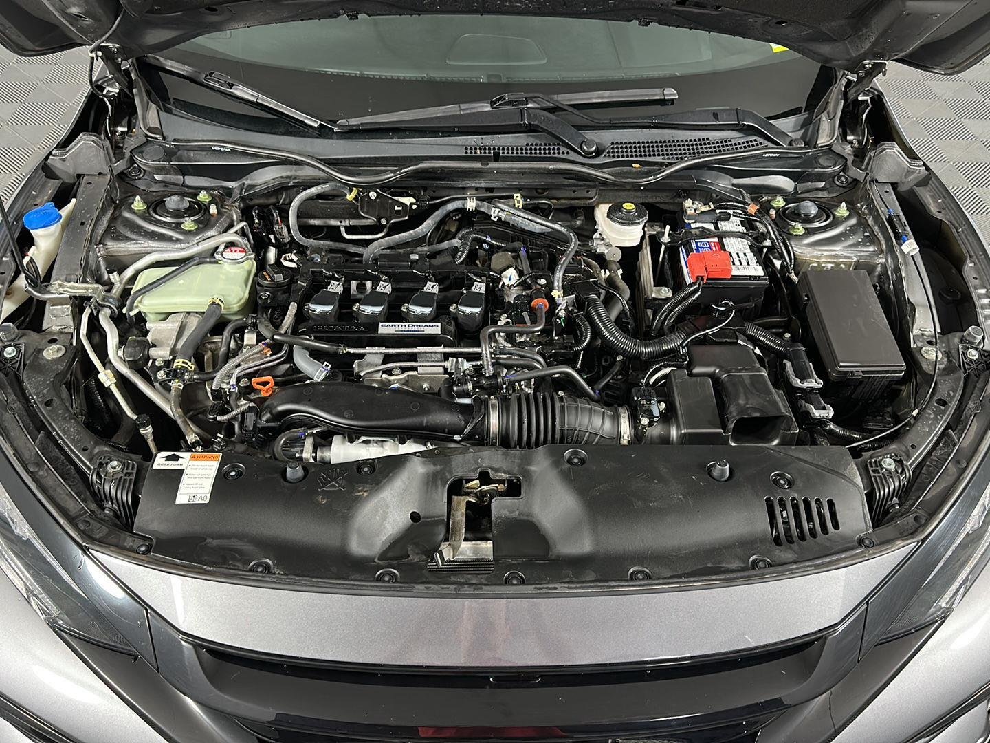 Used 2019 Polished Metal Metallic Honda Sport Touring image 16