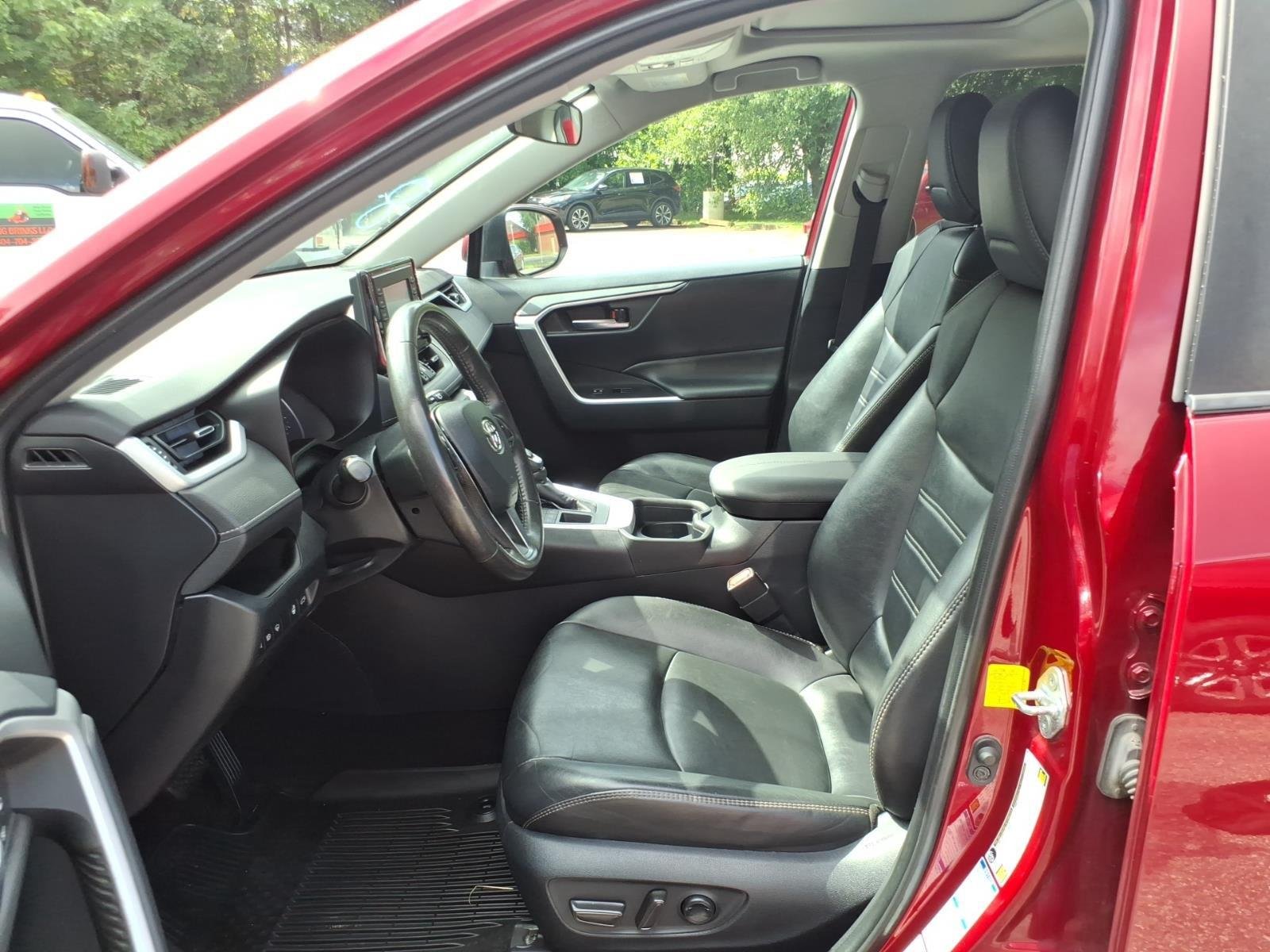 Used 2019 Ruby Flare Pearl Toyota XLE Premium image 5