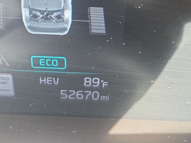 Used 2024 Snow White Pearl Kia X-Line image 7