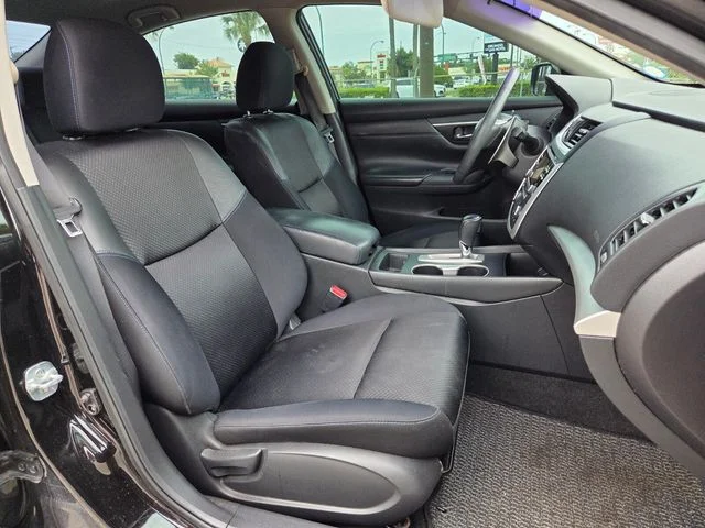 Used 2016 Black Nissan 2.5 SR image 14