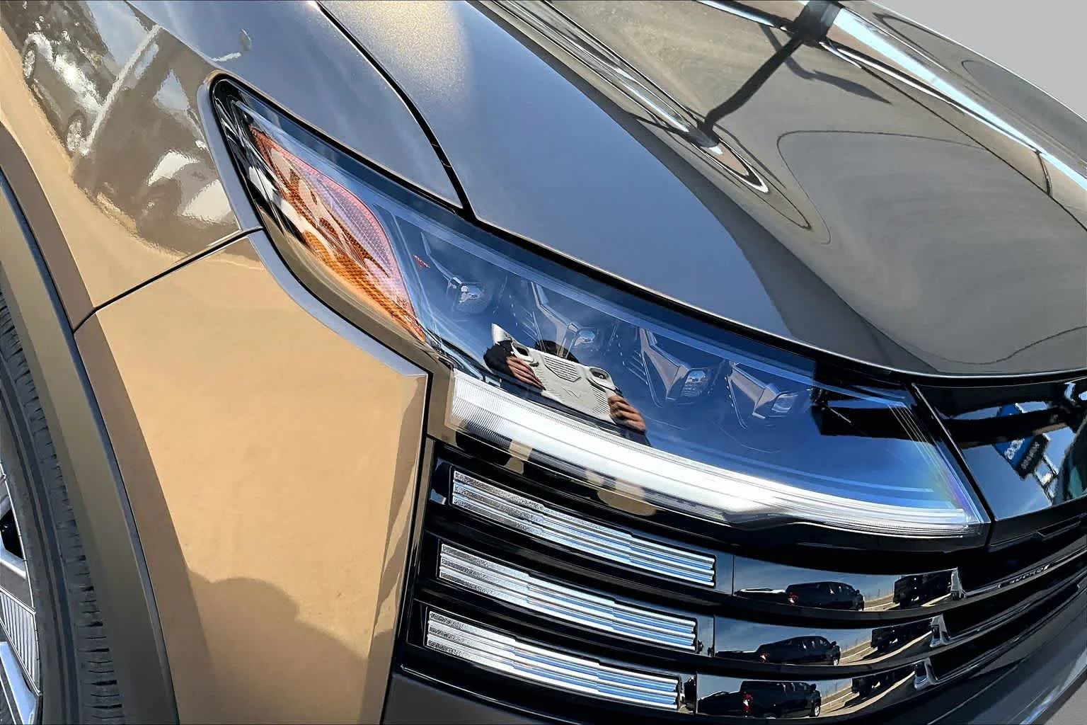 New 2026 Canyon Bronze Metallic Nissan S image 13