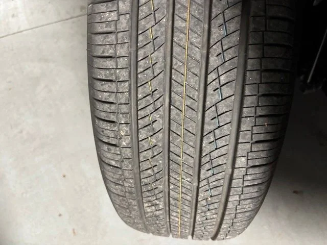 Used 2026 Silver Hyundai SEL image 32