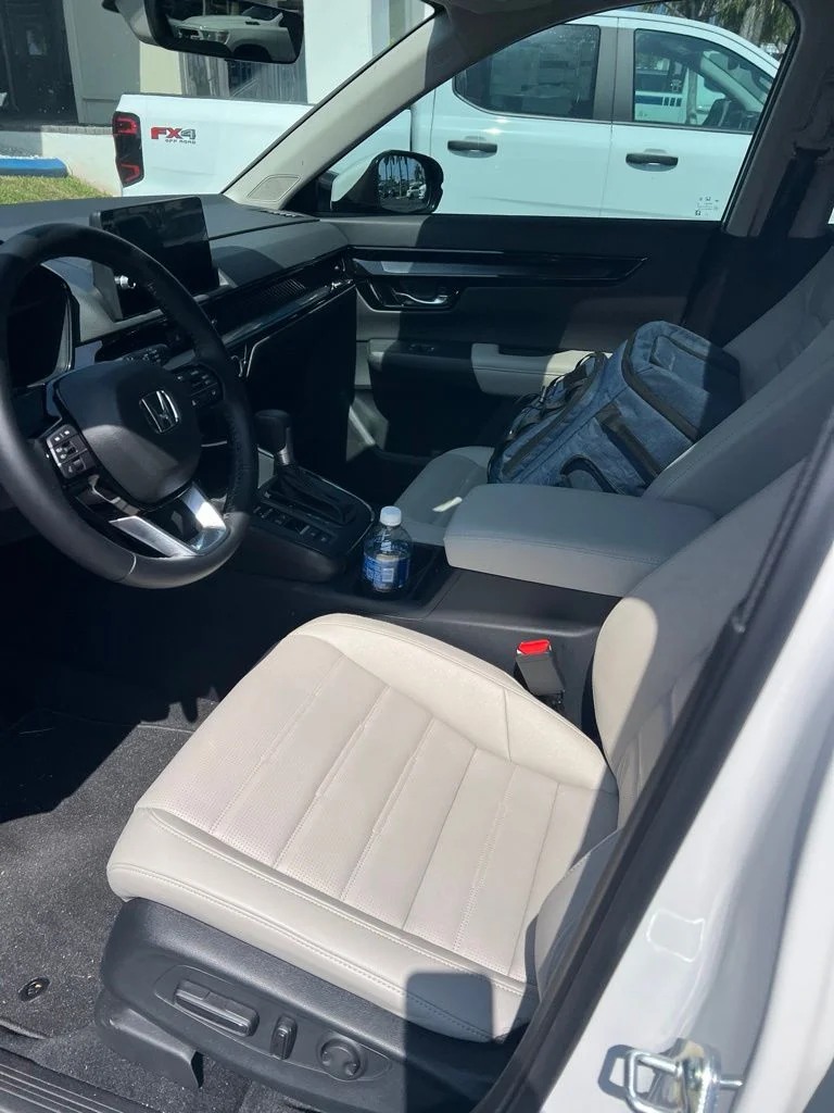 Used 2026 White Honda EX-L image 3