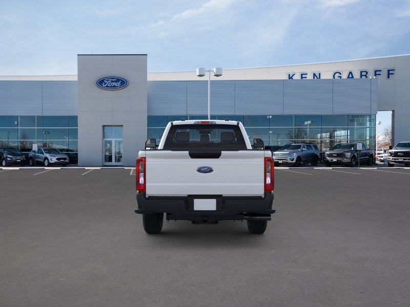 New 2026 Oxford White Ford XL image 5
