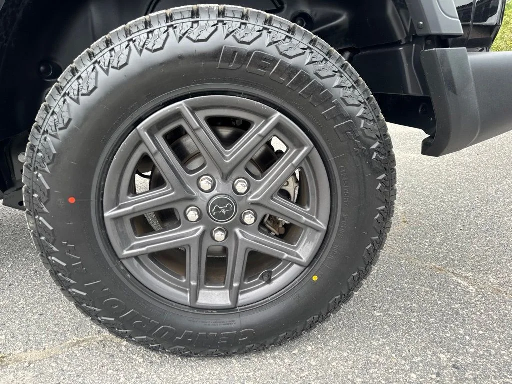 Used 2025 Black Jeep Sport S image 30