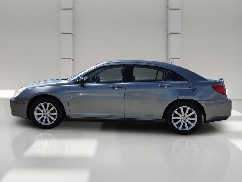 Used 2010 Chrysler Sebring Limited with VIN 1C3CC5FB8AN135424 for sale in Avon Park, FL