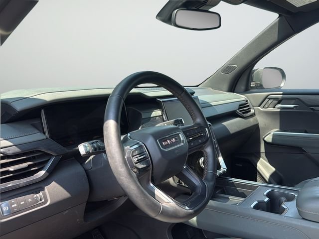 Used 2025 White GMC AT4 image 11