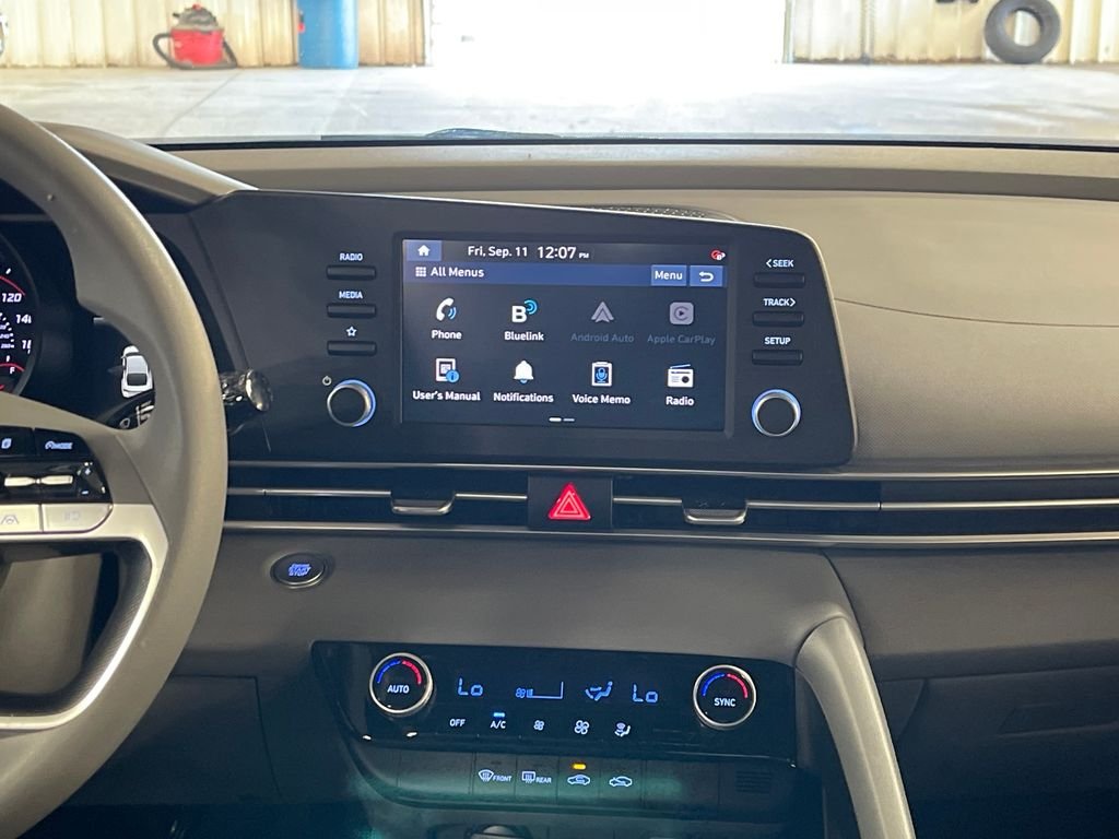 Used 2023 Gray Hyundai SEL image 19